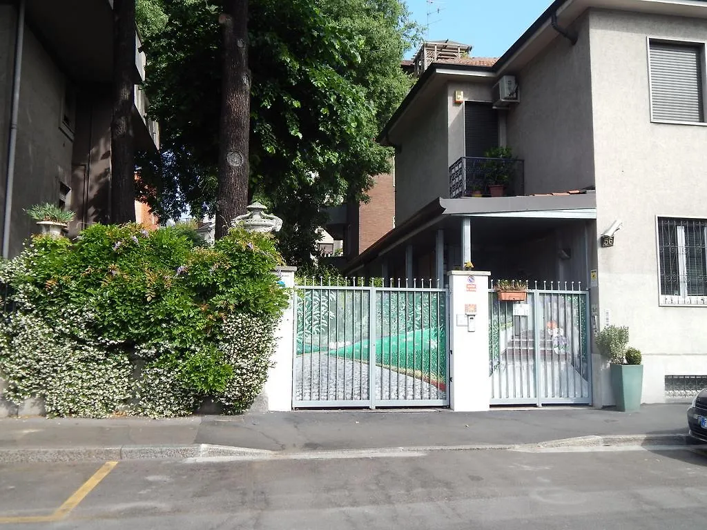** Bed & Breakfast Forte House Milan Italy